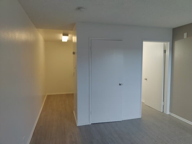 Diamond Pointe