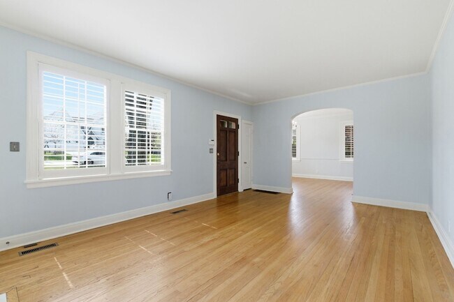 Photo - 1002 Sutton Hill Rd