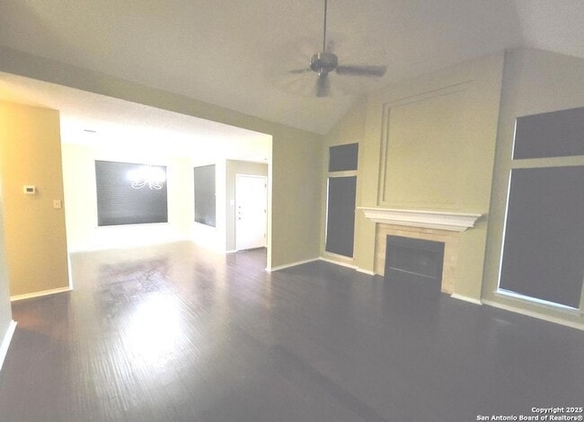 Photo - 5955 Heather View