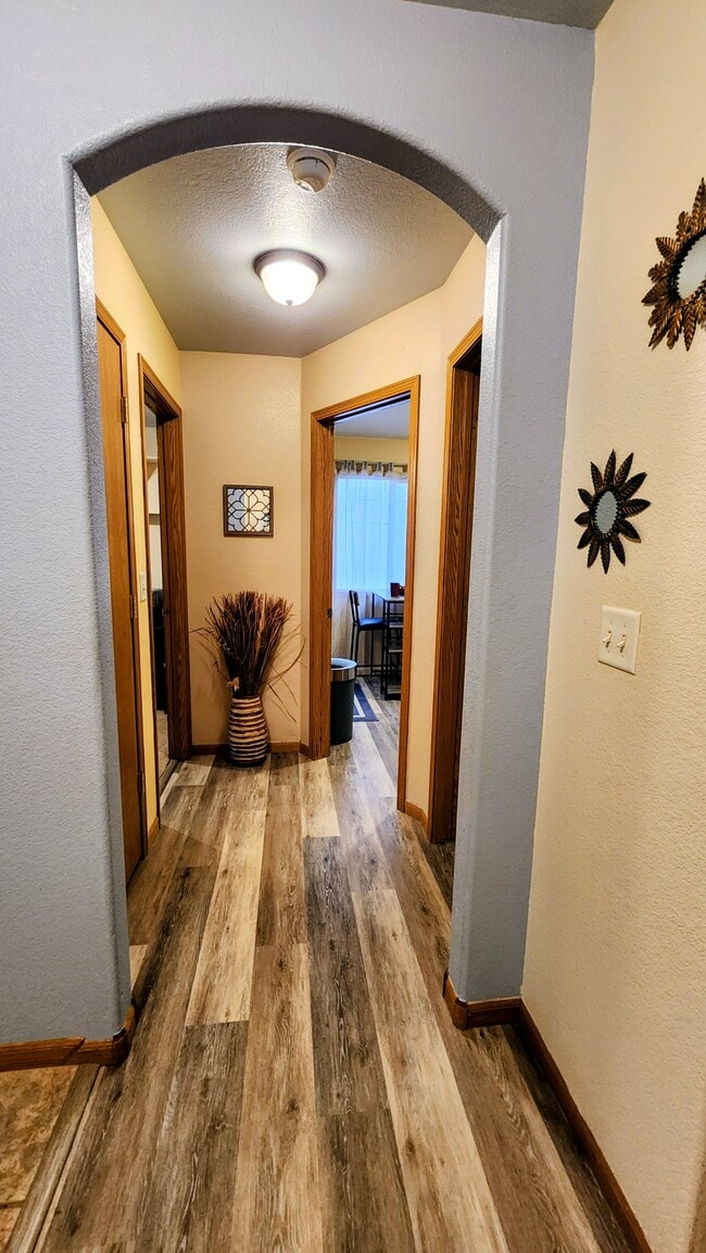 Photo - 371 Cardinal Ave