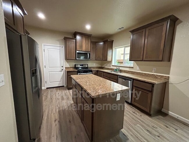 Photo - 3665 Venice Ave