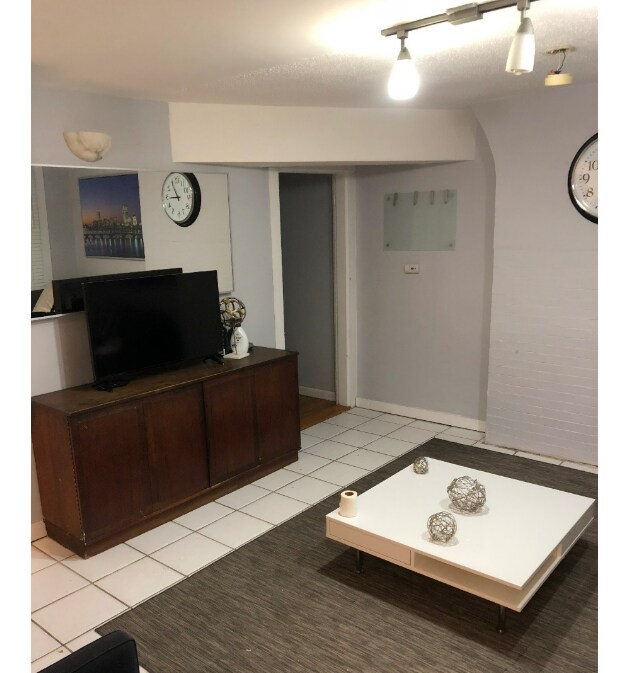 Photo - 429 Marlborough St