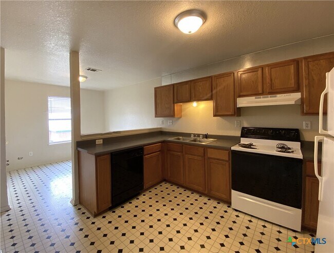 Photo - 2801 Cantabrian Dr Unit C