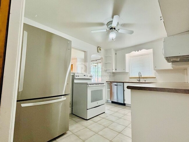 Photo - 1342 Xavier St