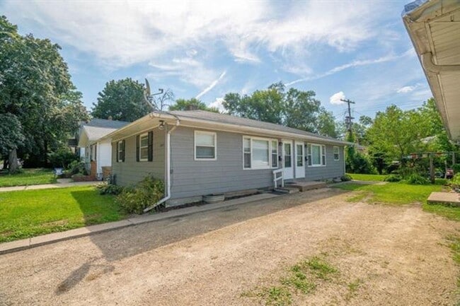 Building Photo - 3009 Hermina St Unit 3009-2