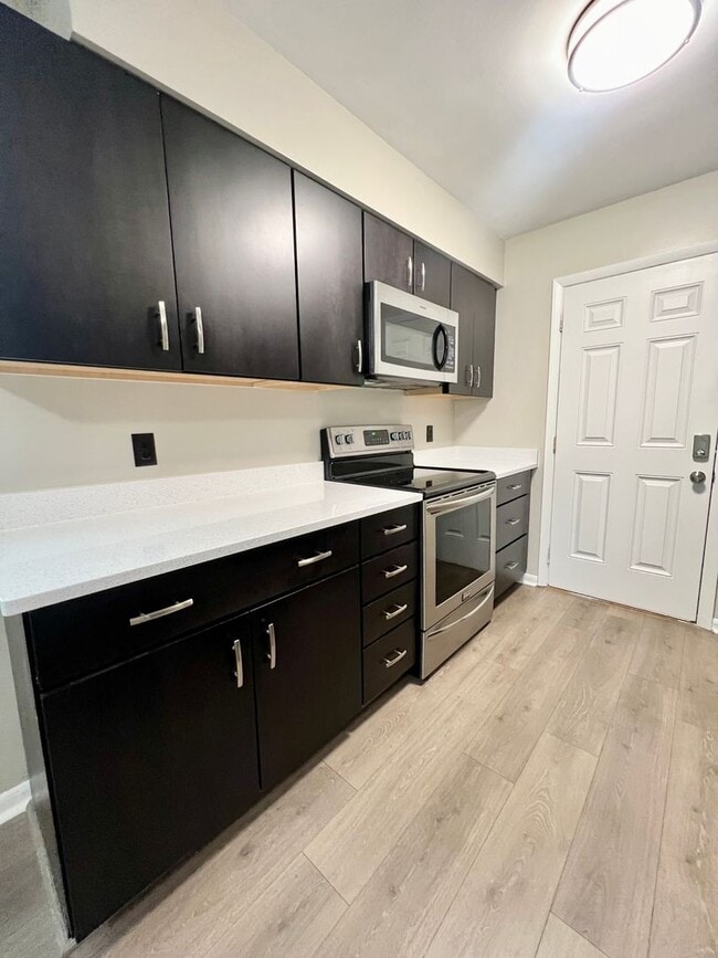 Photo - 7589 S 12th St