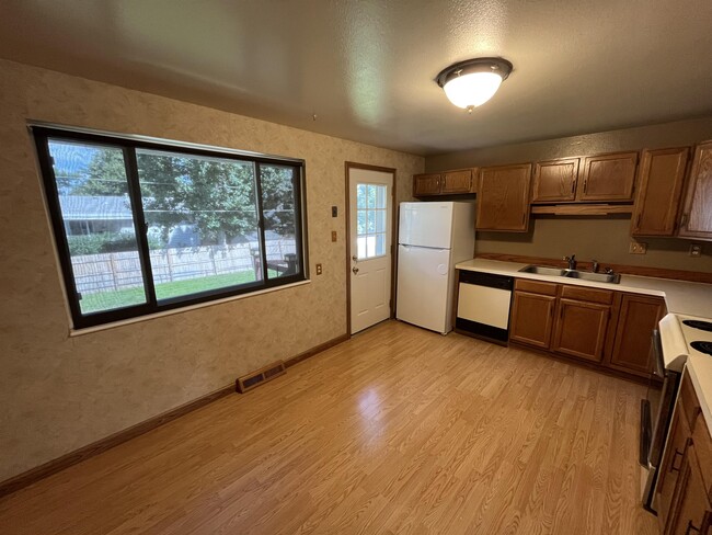 Photo - 6752 Quay Ct