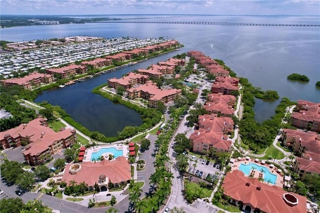 Photo - 2731 Via Capri Unidad 934