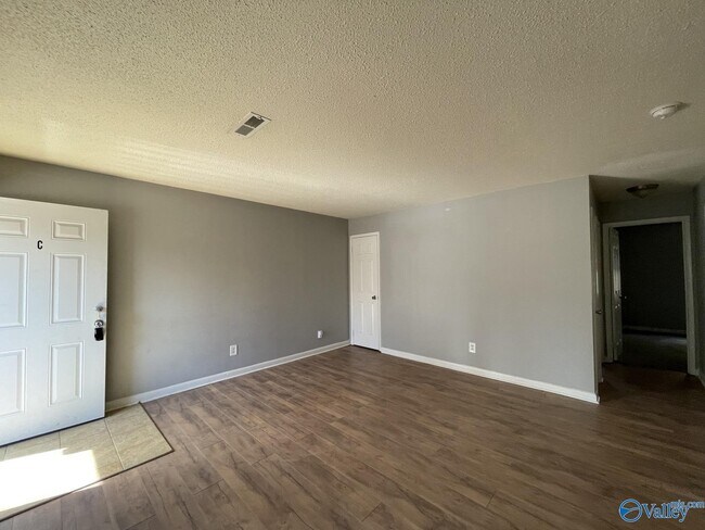 4514 Bonnell Dr NW Unit C