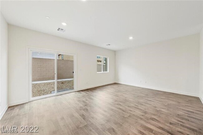 Building Photo - 12747 Epperly St Rental
