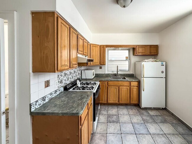 Photo - 47 Columbia Ave Unit 2