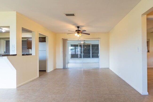 Photo - 235 SE 45th St