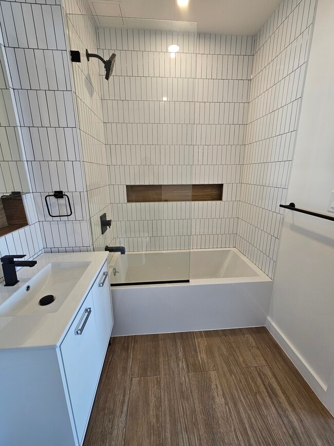 Master Bathroom - 1462 Flatbush Ave Unit PHE