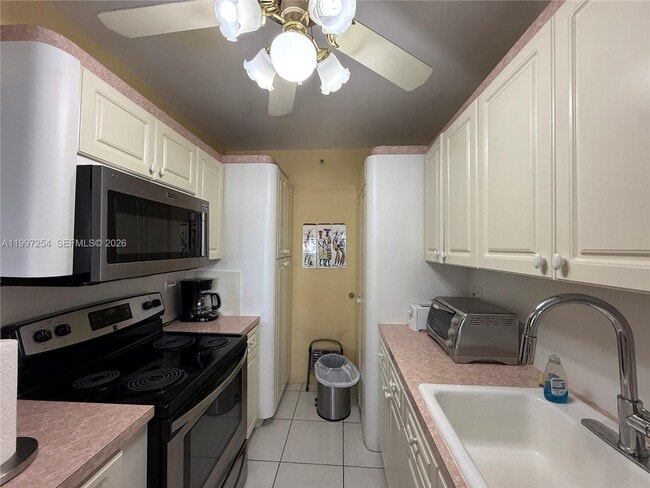 Photo - 100 Lincoln Rd Unit 422