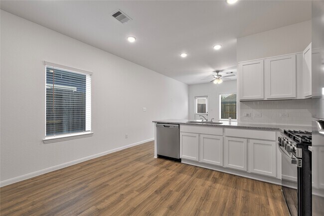 Photo - 9626 Summer Shadow Wy