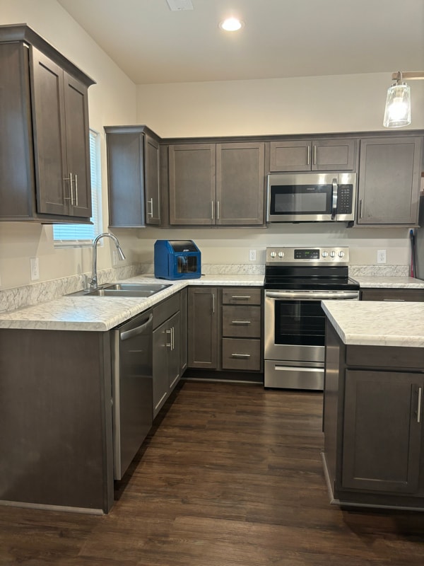 Photo - 804 Green Oaks St