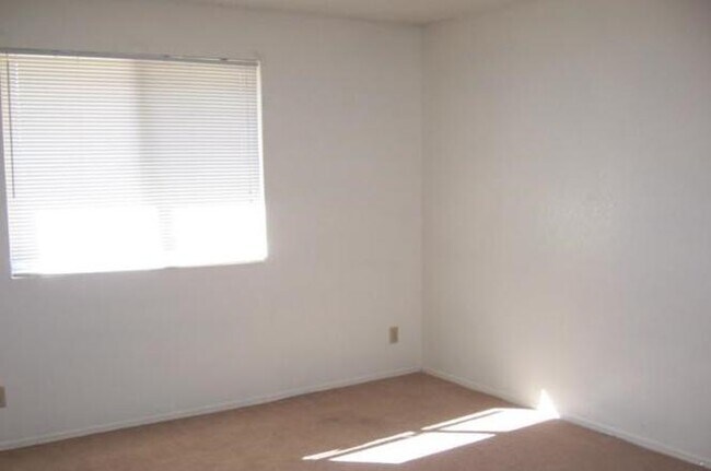 Photo - 6606 La Buena Tierra Ave