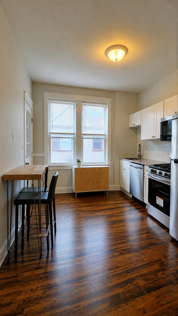 Photo - 901 N Leavitt St Unit 3