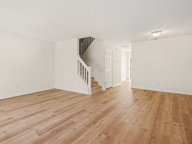 Photo - 2 Bed/2Bath Townhouse for RENT!