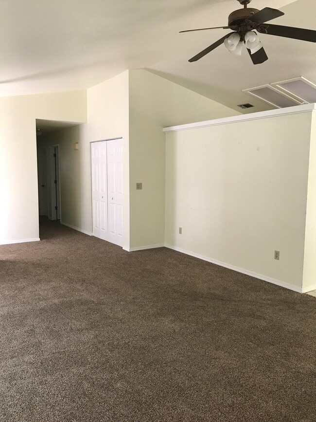 Photo - 3 Bedroom 2 Bath home w Garage