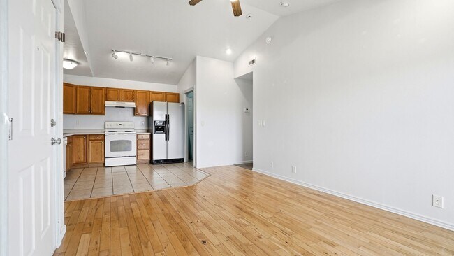 8061 W Copperfield Pl Unit 32