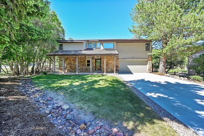 Building Photo - $2,825.00 - 4 Bedrooms, 2.5 Bathrooms, Bea... Rental