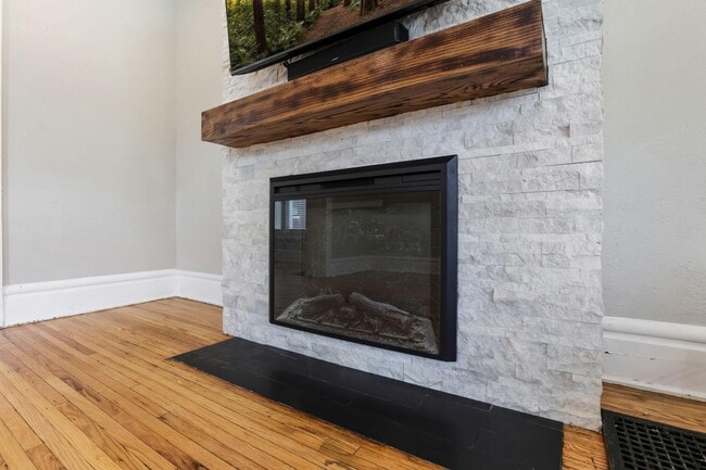 Photo - 412 E Oakland Ave Unit 412