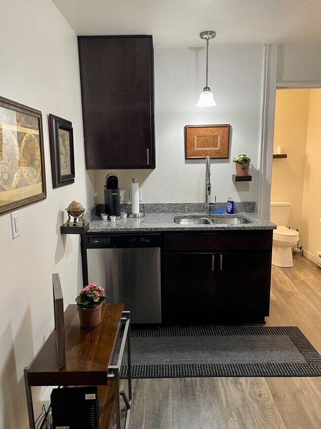 Photo - 502 N Main St Unit ID1253095P