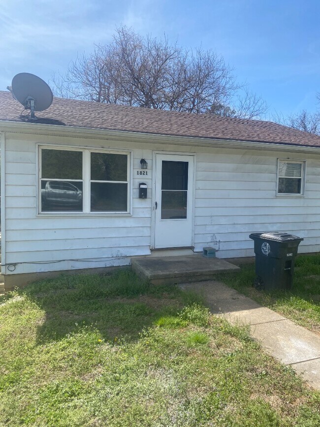 Photo - 1821 Taylor St