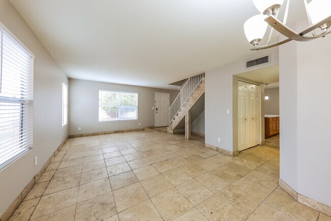 Photo - 532 N Nassau