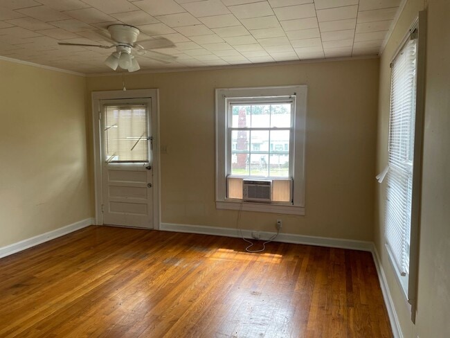 Photo - 1917 Unit 525-A WEAVER AVE