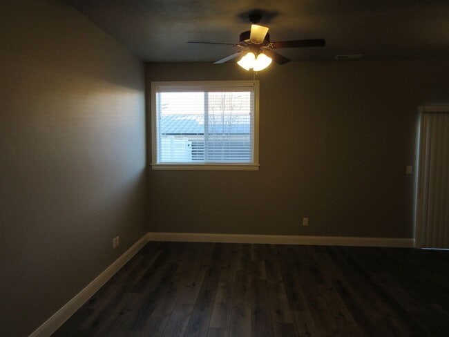 Photo - Newer Town home living in the heart of Cedar City!
