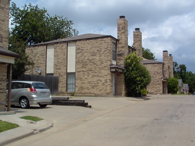 Photo - Country Bend Apartments