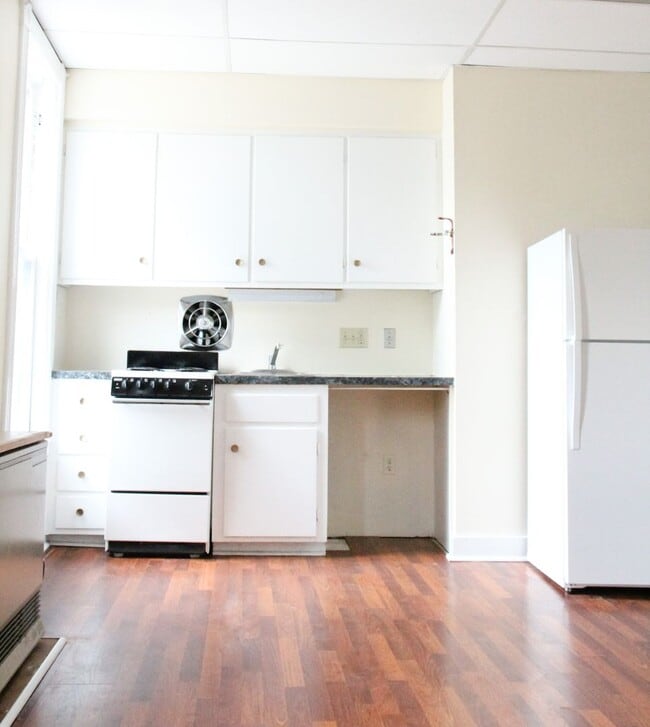 Building Photo - 42 N Prospect St Unit 42 North Prospect Street #5