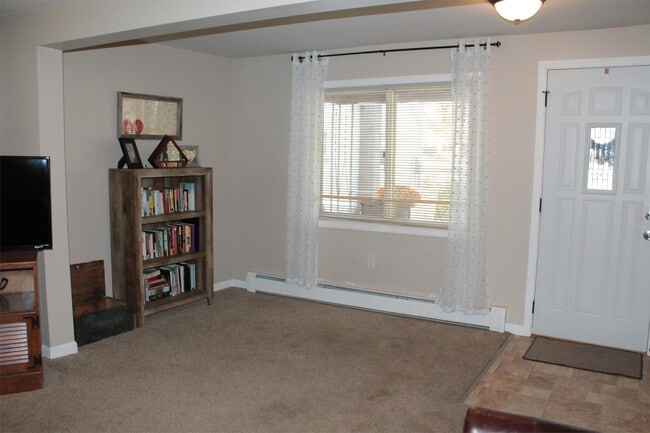 Photo - 1810 Longyear Ave