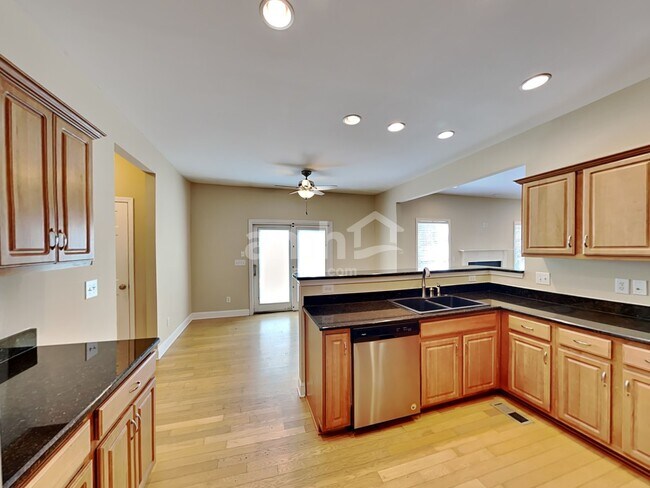 313 Forest Bend Dr