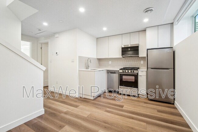 Building Photo - 9115-9165 65 Ave NW Unit 1 Bedrom BSMT