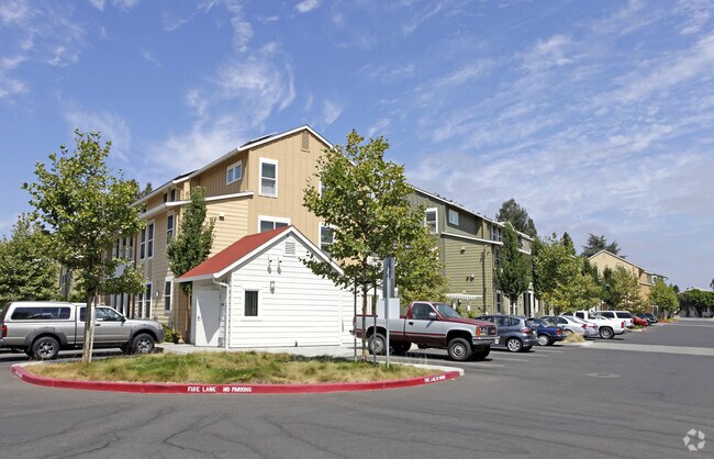 Photo - Foss Creek Court Apartments