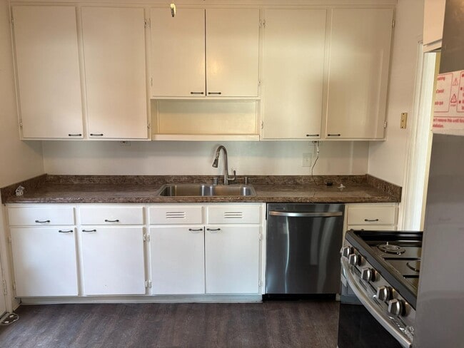 Photo - 616 Manzanita Ave