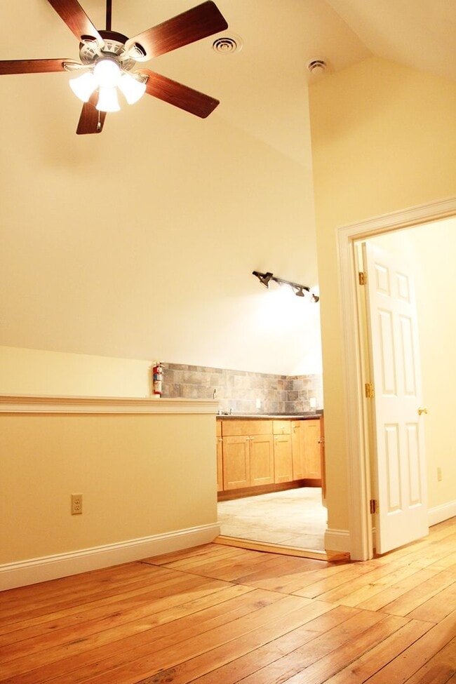 Photo - 162 North St Unit Two Bedroom W/ Two Additional Bonus Rooms