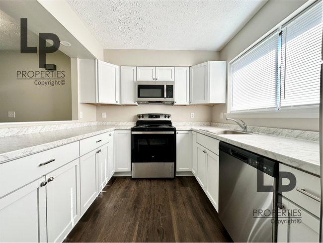 Photo - 2825 Snow Rd