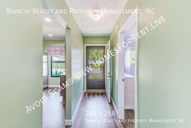 Photo - 6040 27th St W
