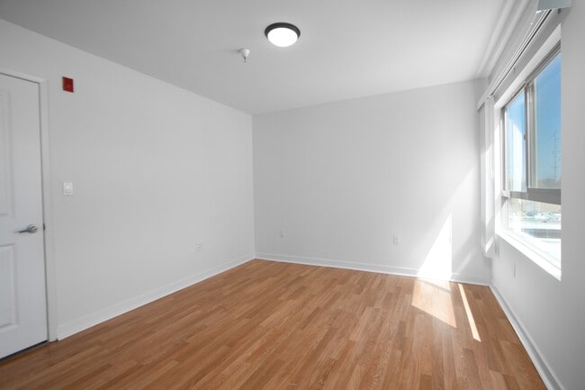 Photo - 13429 Vanowen St Unit 404