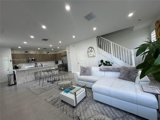 Photo - 4516 NW 83rd Ave