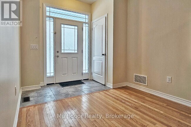 Photo - 19 Glasson Ln