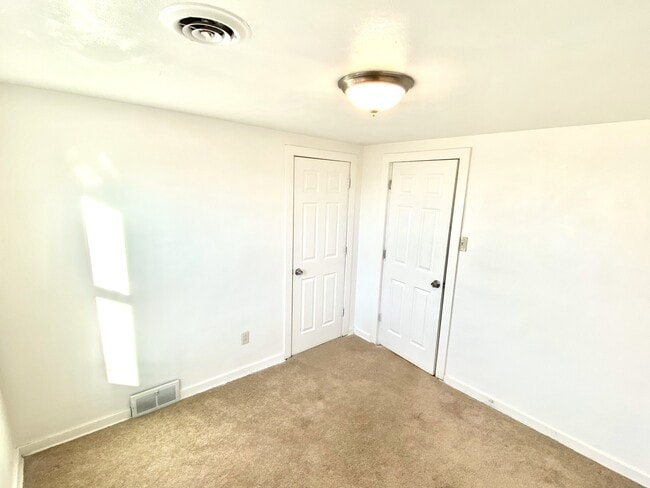 817 Anaheim St Unit 4