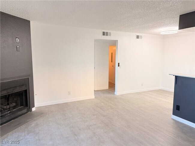 Photo - 601 Cabrillo Cir Unit 211