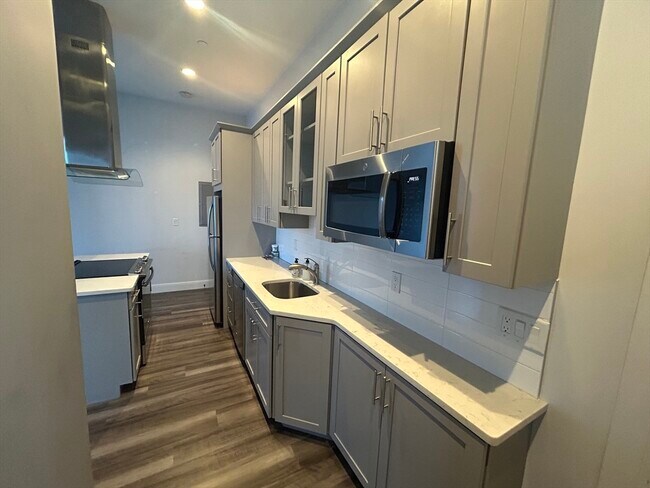 Building Photo - 189 Washington Rental