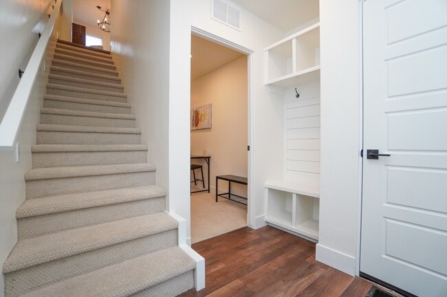 Photo - 479 E Violets Cv Ln