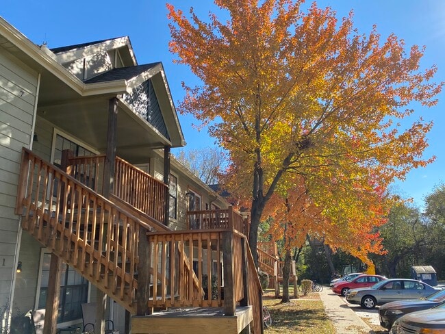 Photo - 220 Mount Hope Ct